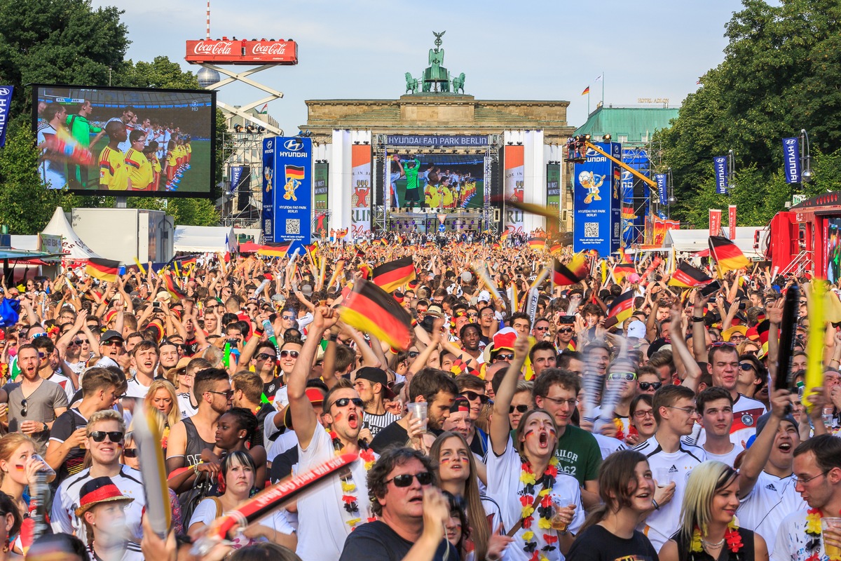 Fanmeile: Tochterunternehmen der Messe Berlin veranstaltet größtes Public-Viewing-Event Deutschlands