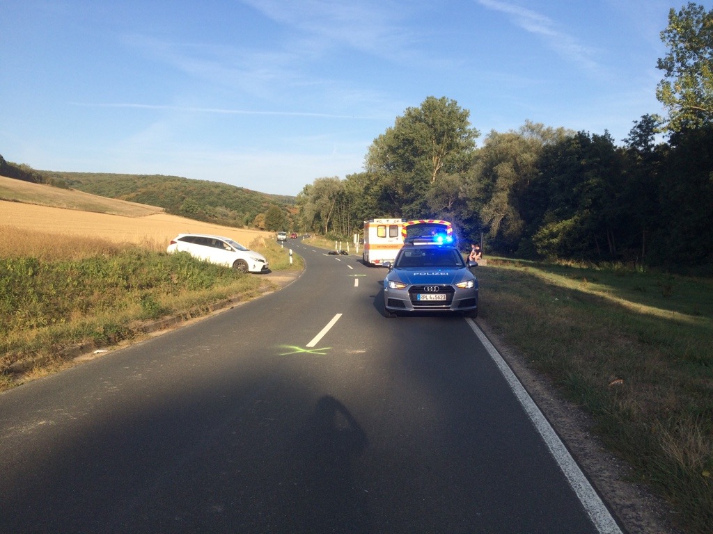 POL-PDMY: Verkehrsunfall mit schwerverletztem Motorradfahrer