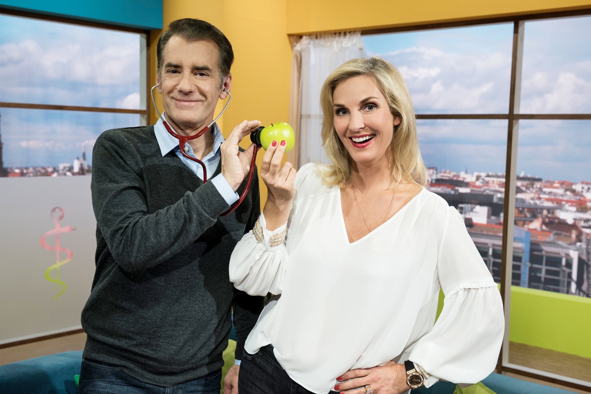 Die gesündesten 30 Minuten der Woche starten am Montag: neues SAT.1-Magazin &quot;Total Gesund! Mit Britt und Dr. Kurscheid&quot; ab 20. November 2017