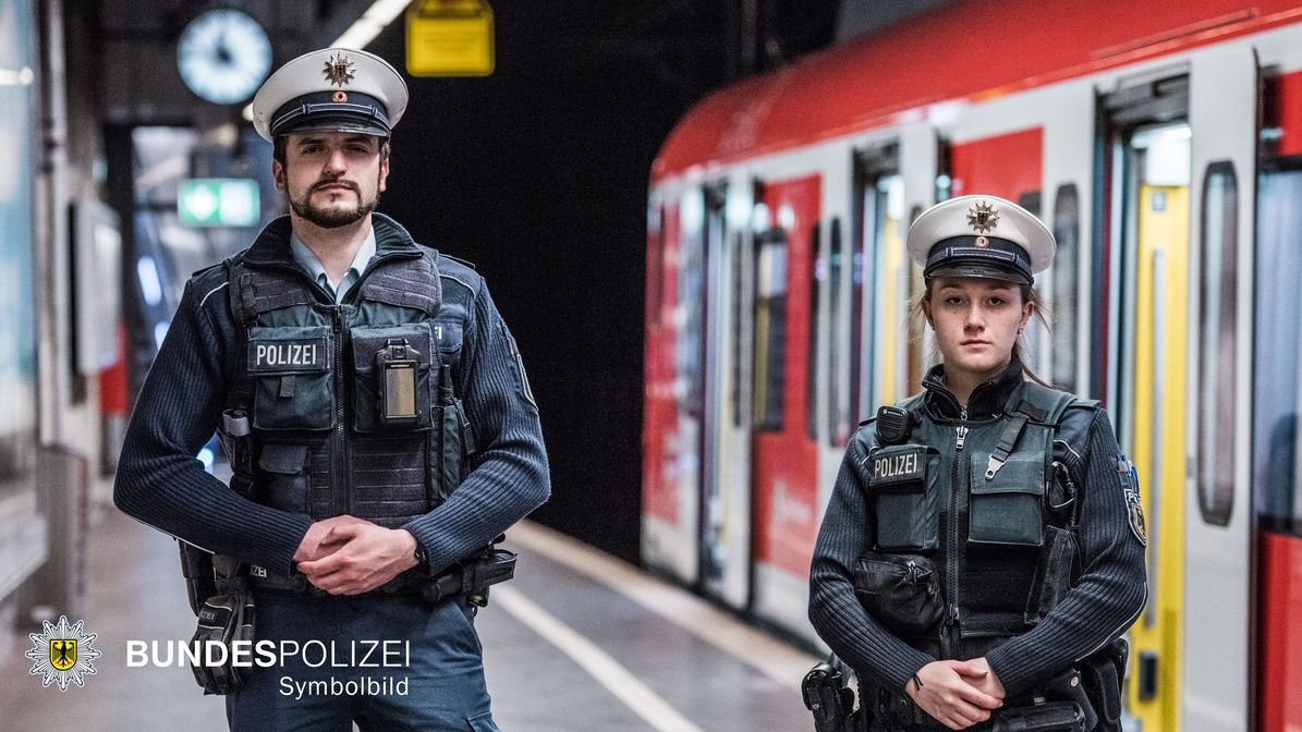 Bundespolizeidirektion München: Bei couragiertem Einschreiten angegriffen - 14-Jähriger von Unbekanntem attackiert