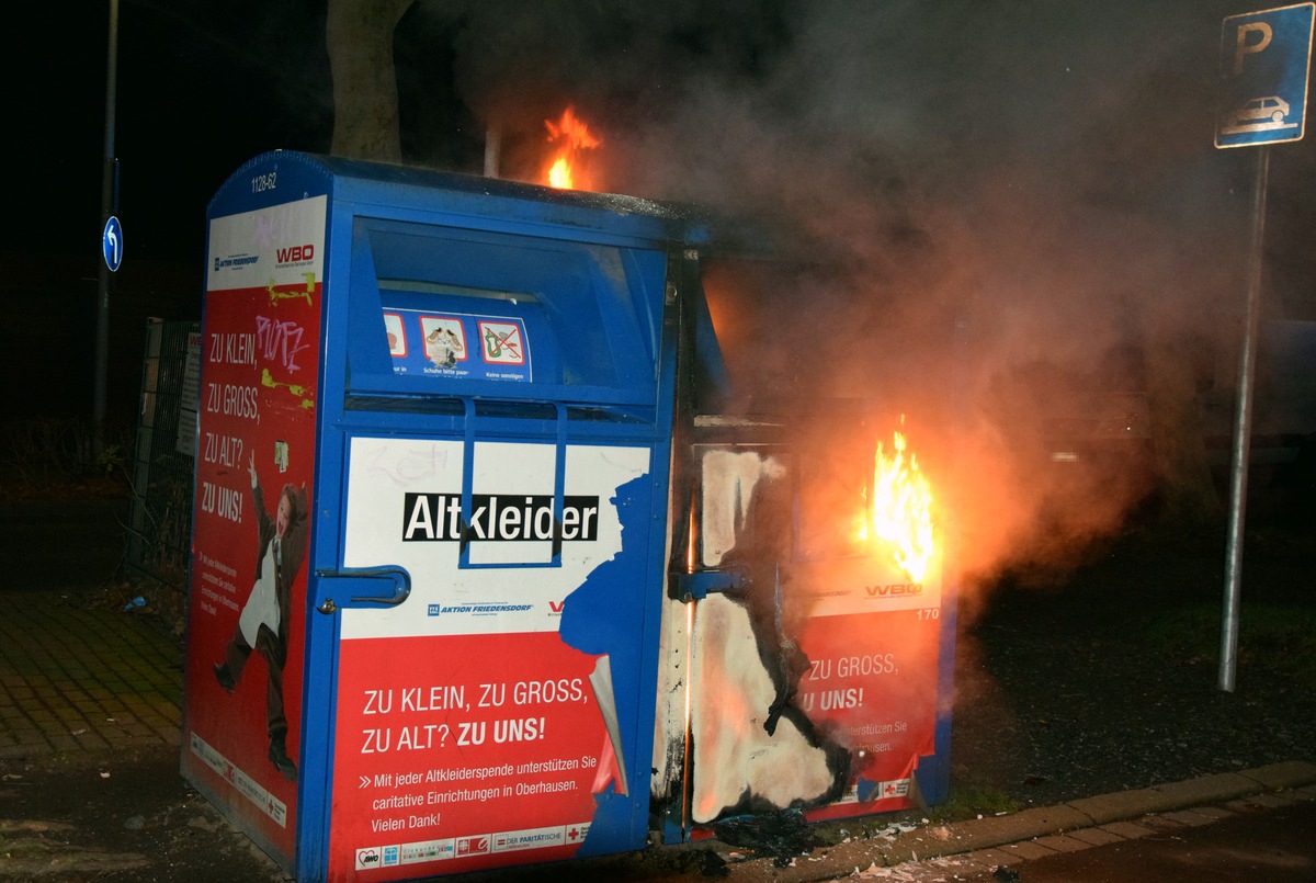 FW-OB: Bewegte Einsatznacht bei der Feuerwehr Oberhausen zum Jahreswechsel