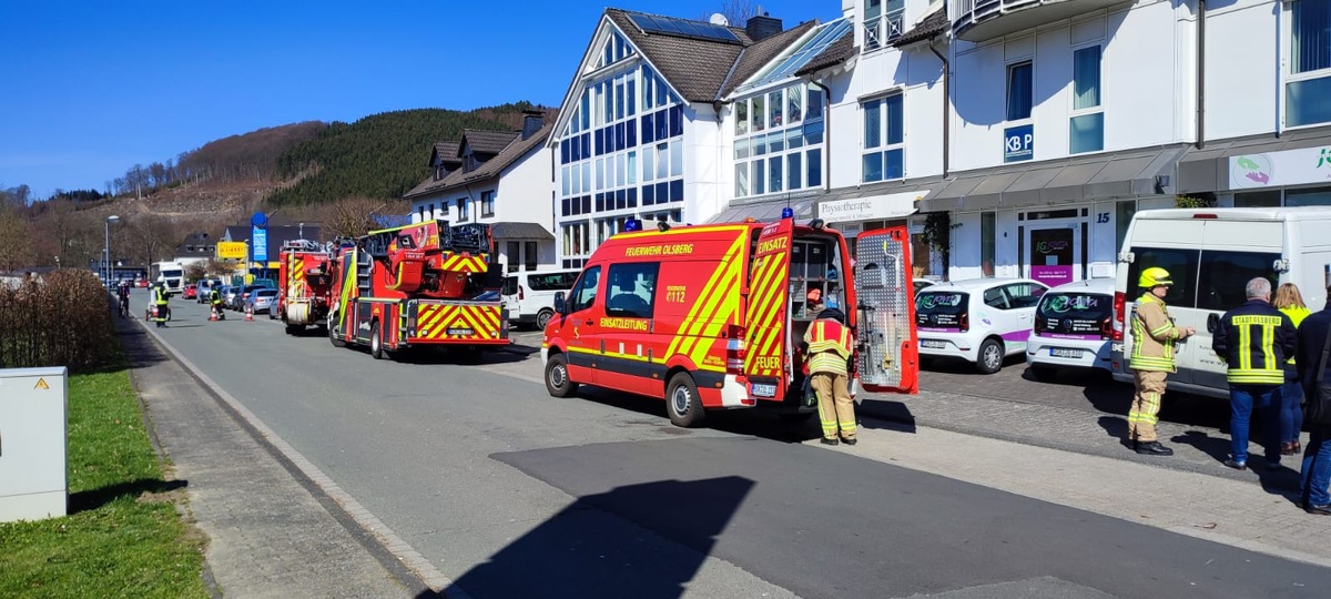 FF Olsberg: Feuer in Metallverarbeitendem Betrieb in Olsberg