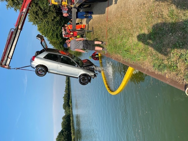 POL-DU: Duisburg/Recke: Audi-Fahrer fährt in Mittellandkanal