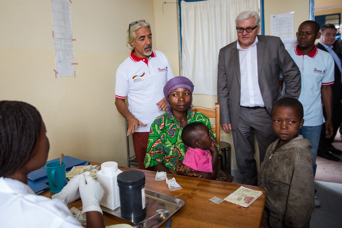 Außenminister Steinmeier besucht Gesundheitsstation der Johanniter in der Demokratischen Republik Kongo / Johanniter sichern Versorgung für mehr als 9000 Menschen in Kibati