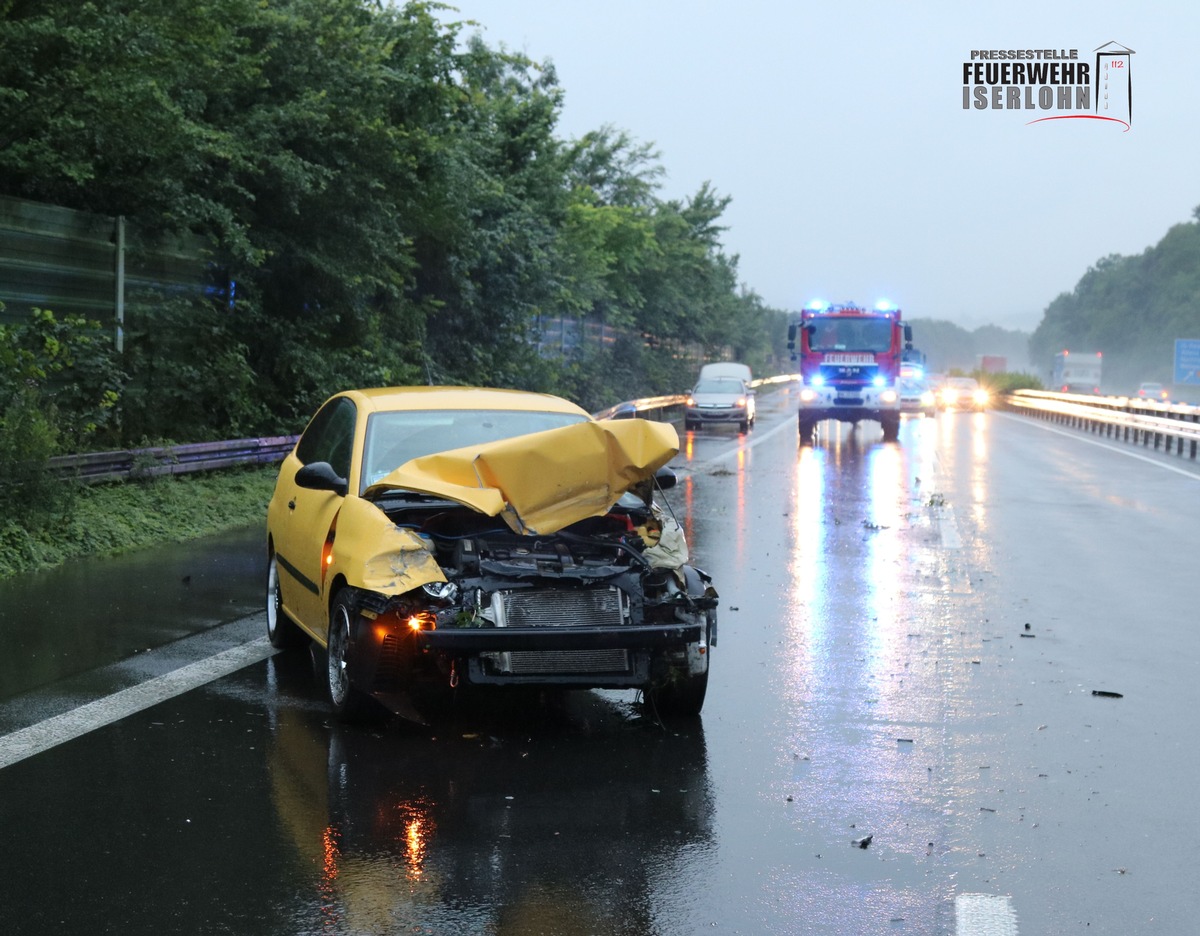 FW-MK: Verkehrsunfall auf der Autobahn 46