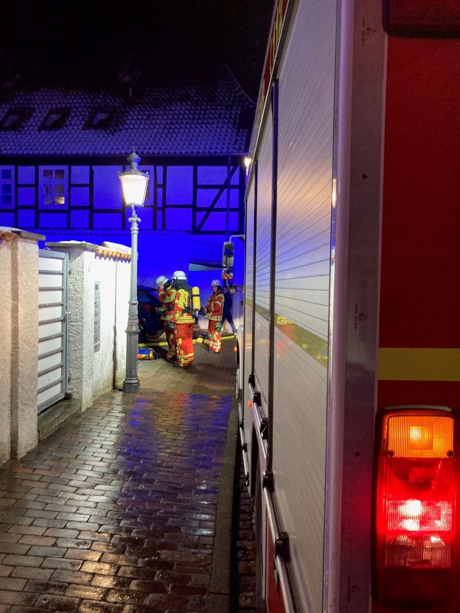 FW Minden: Küchenbrand in der Innenstadt