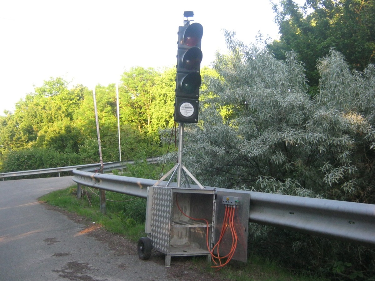 POL-PPRP: Ampel ausgeschlachtet