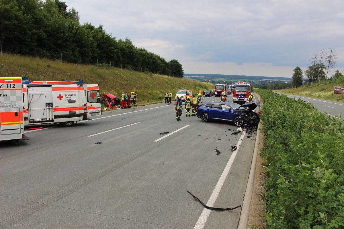 API-TH: Schwerer Auffahrunfall auf A9 bei Triptis