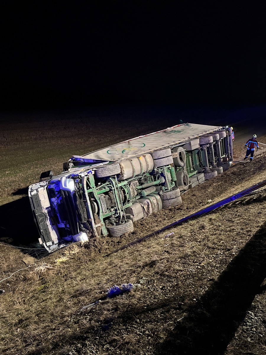 API-TH: Enormer Sachschaden nach Lkw-Unfall