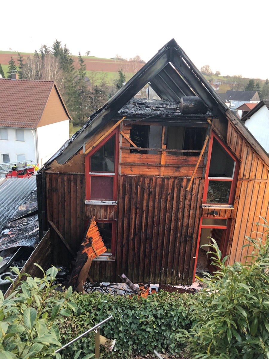 POL-PDKL: Wohnhausbrand