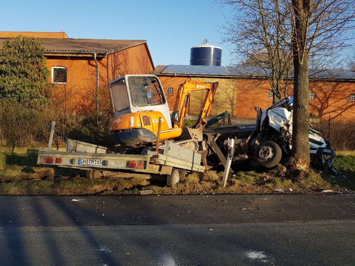 POL-VER: Schwerer Unfall auf der K8 ohne Verletzte