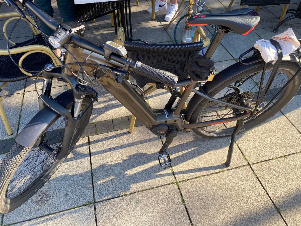 POL-PPKO: Haare schön, aber Fahrrad weg