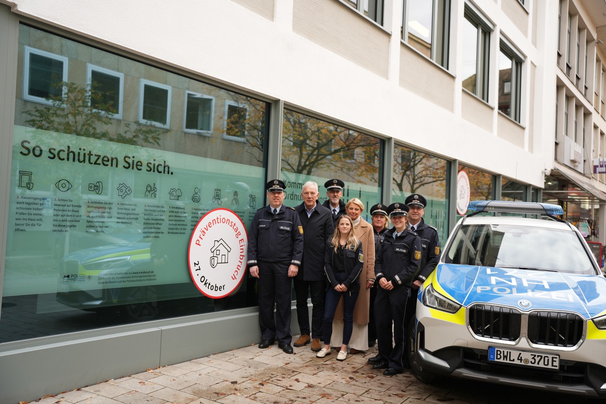 POL-HN: Das Polizeipräsidium Heilbronn informiert in der Heilbronner Innenstadt zum Einbruchschutz, Einweihung Schaufenster KOD Gebäude