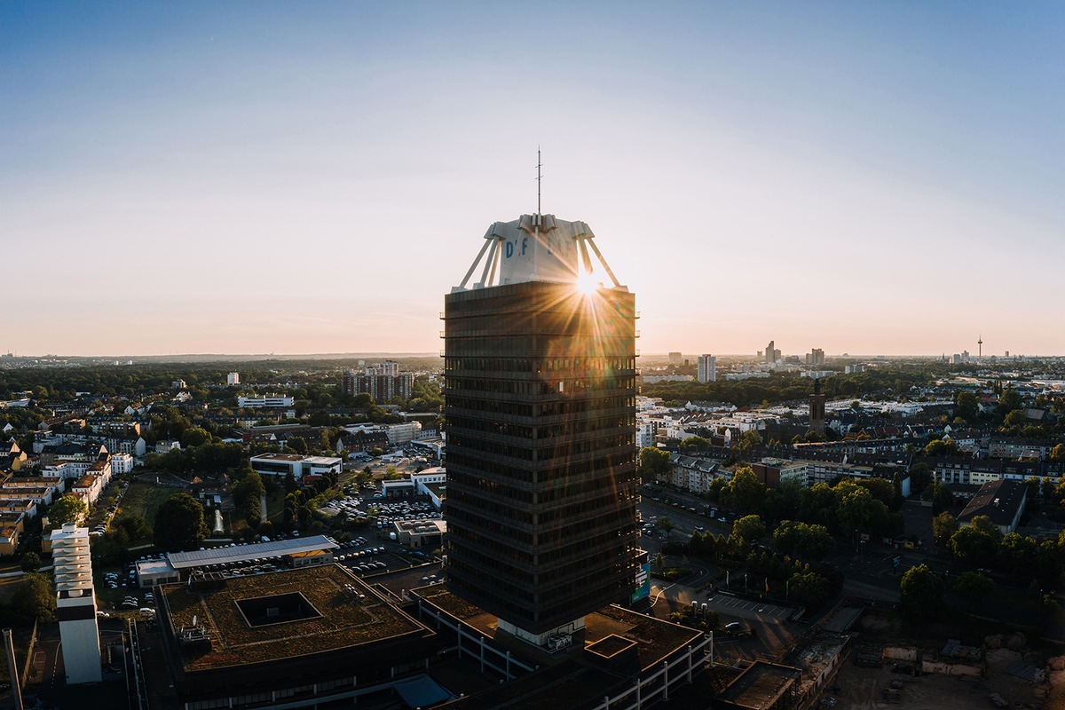 Kölner Deutschlandfunk-Hochhaus wird unter Denkmalschutz gestellt | Presseeinladung 29. Januar 2024