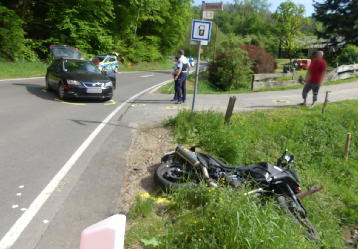 POL-GM: Kollision zwischen Krad und Auto