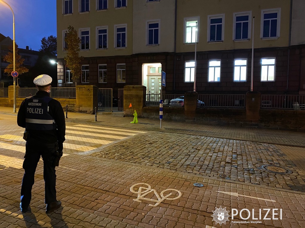 POL-PPWP: Schulwegüberwachung an der Luitpold-Grundschule