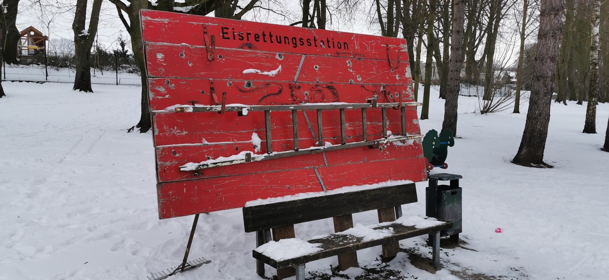 FW-WRN: Vorsicht auf Eisflächen im Werner Stadtgebiet