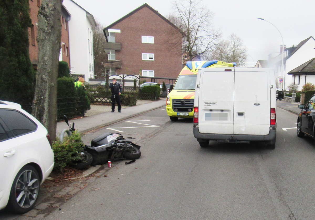 POL-ME: Rollerfahrer bei Unfall schwer verletzt - Hilden - 1912123