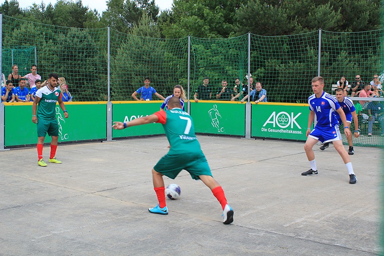 Tropical Islands im (Straßen-)Fußballfieber