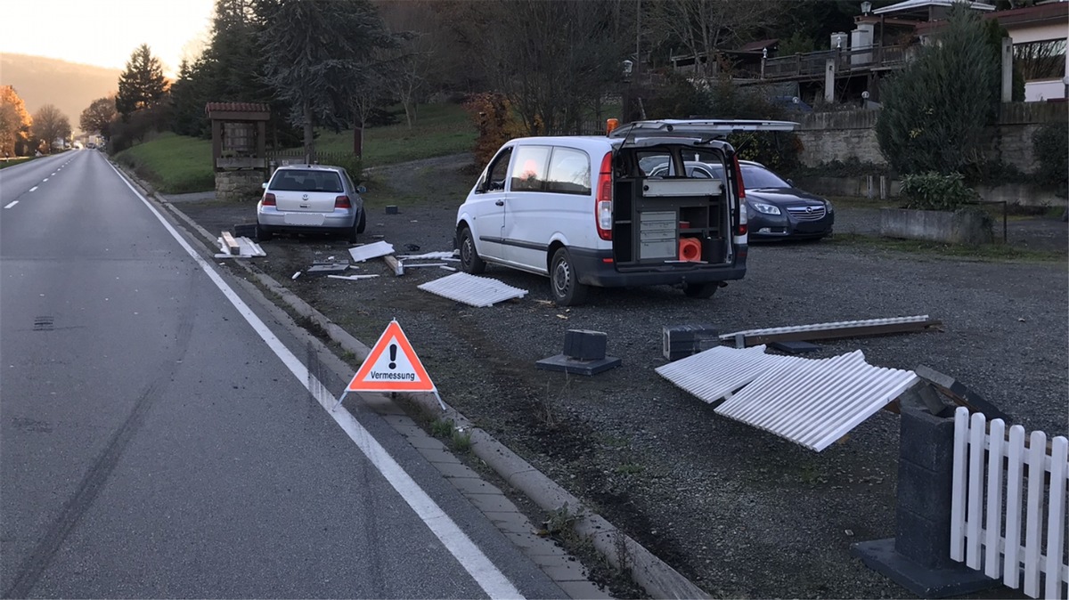 POL-PDKL: Unfall im Bereich von Vermessungsarbeiten auf der Bundesstraße