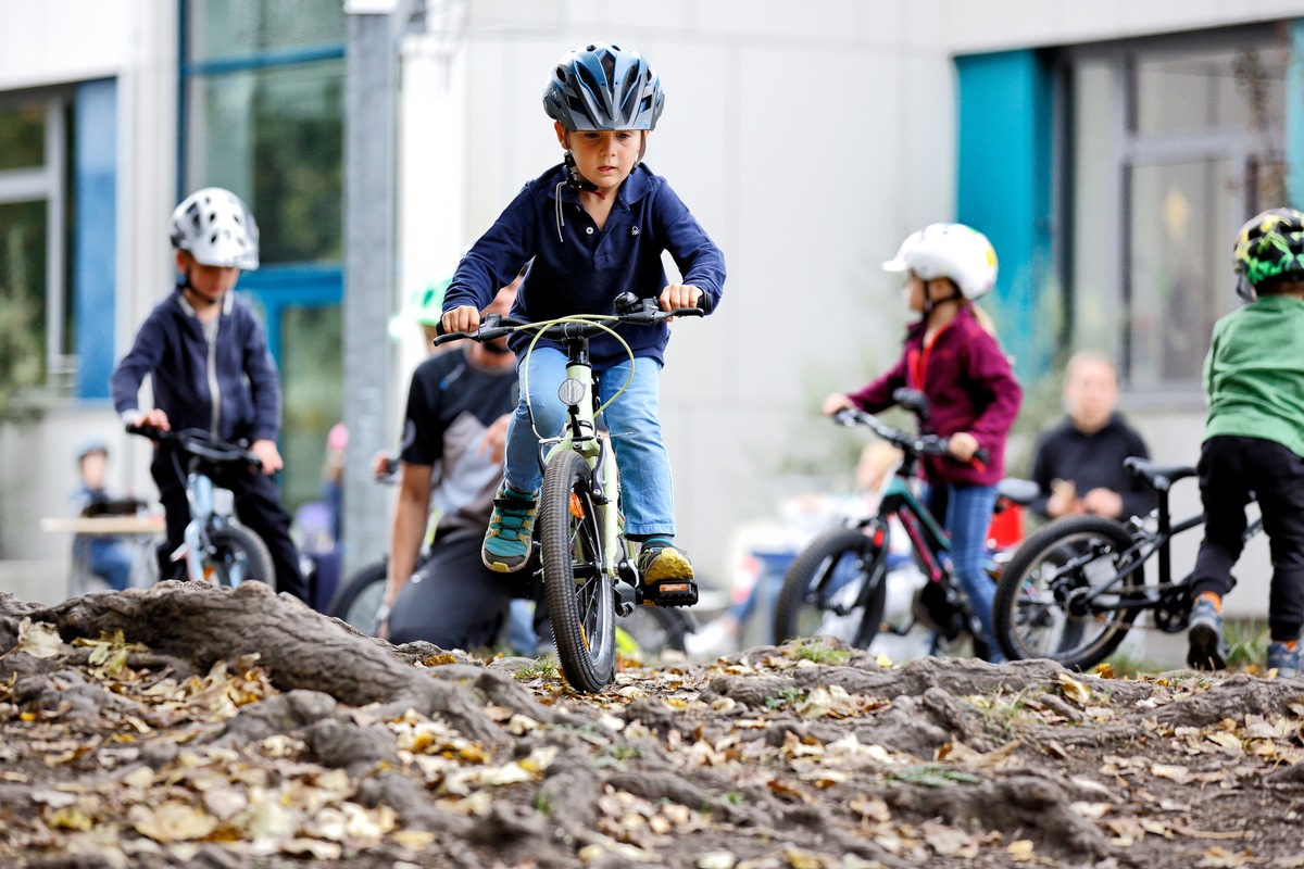 Kinderfahrräder im ADAC Test: Sicherheitsmängel und technische Schwächen bei einigen Modellen / Beim Kauf auf Qualität und Sicherheit achten