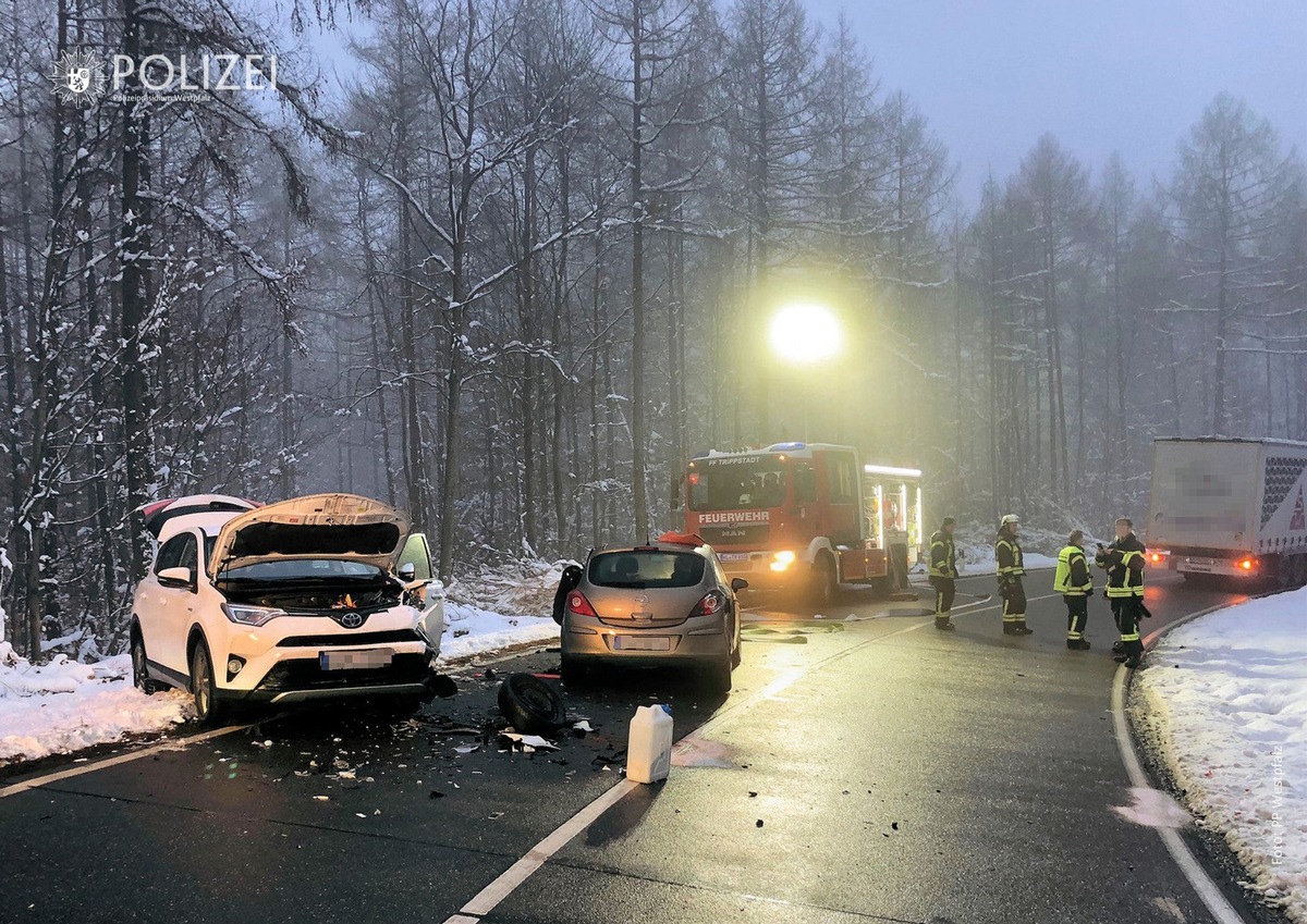 POL-PPWP: Überholmanöver endet mit Unfall