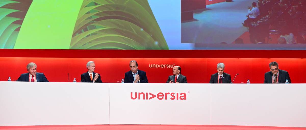 Bis 2018 wird Banco Santander 700 Millionen Euro in Universitätsprojekte investieren (FOTO)