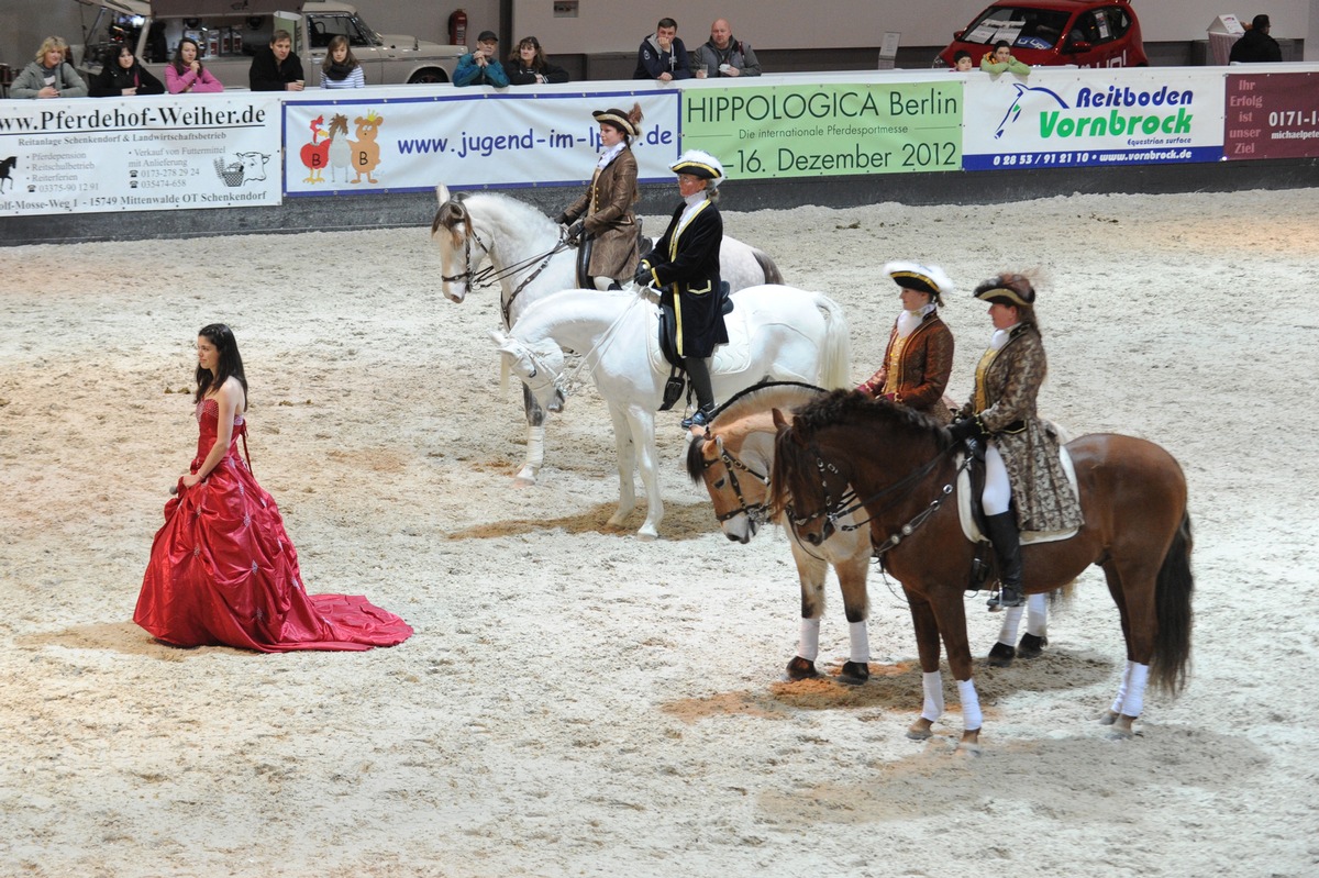 HIPPOLOGICA 2012 - Reitkunst unterm Funkturm: Showeinlagen mit gerittenem Flamenco (BILD)