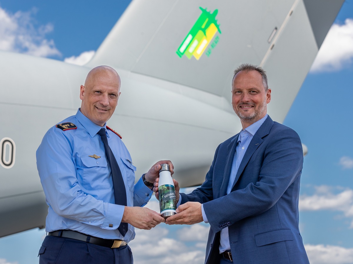 Im Himmel ber Berlin Und Brandenburg Die Bundeswehr Pr sentiert Sich 