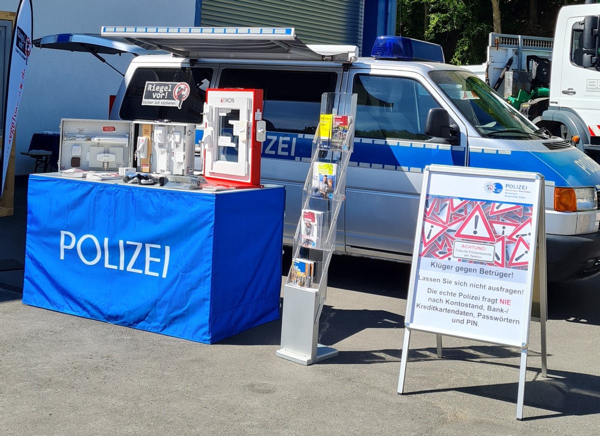 POL-RBK: Bergisch Gladbach - Infostand der Polizei Rhein-Berg auf dem Stadt- und Kulturfest