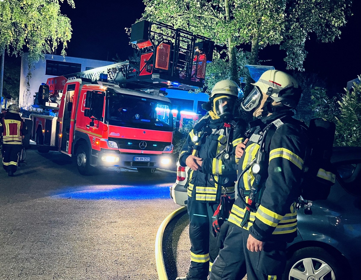 FW-BN: Küchenbrand in Bonn-Plittersdorf