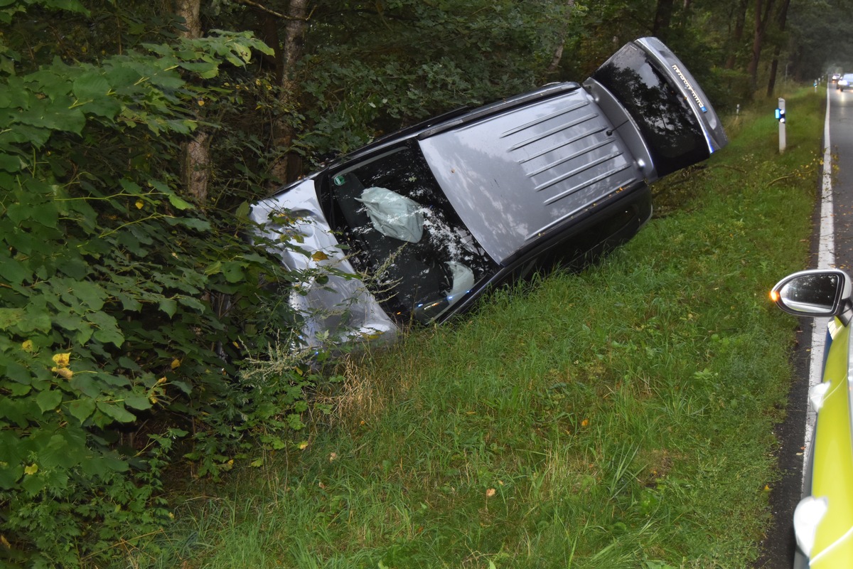 POL-NI: Verkehrsunfall eines Pkw, Fahrer alkoholisiert