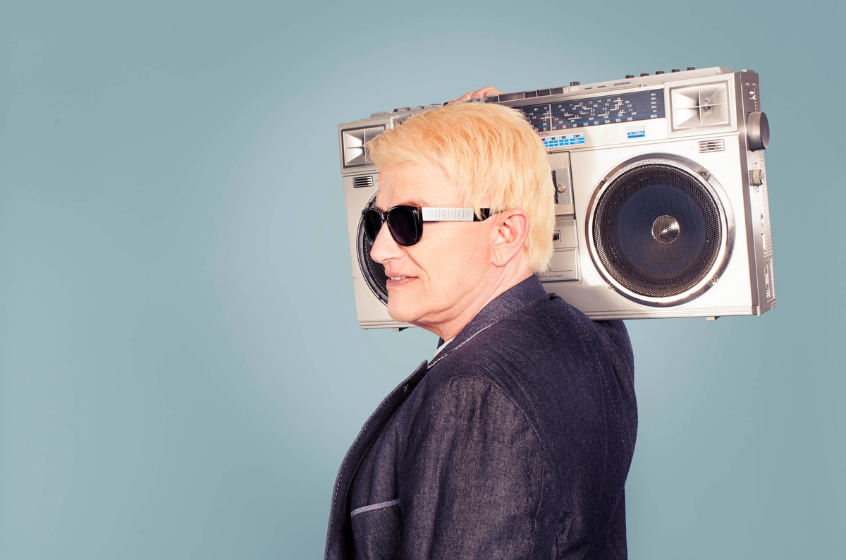 Heino bei SAT.1 Gold: &quot;Ich hoffe, dass ich noch ein bisschen Bühne habe in meinem Leben&quot; / Exklusives Geburtstags-Portrait &quot;Herzlichen Glückwunsch Heino - Eine Legende wird 75&quot; am 13.12.13, 20.15 Uhr (FOTO)