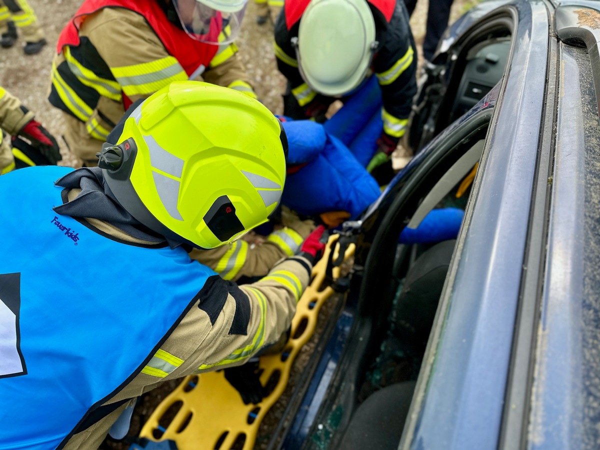 FW Alpen: Interkommunale Ausbildung der Feuerwehren Alpen, Sonsbeck und Xanten