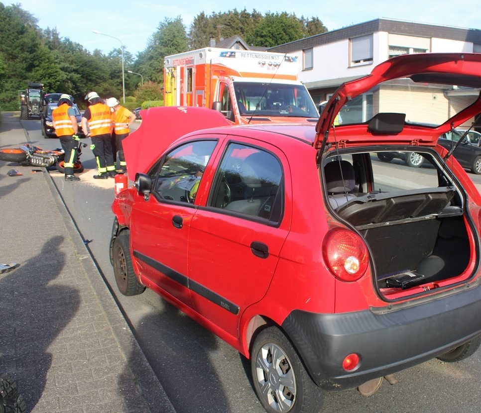 POL-RBK: Kürten - Motorradfahrer bei Verkehrsunfall in Bechen schwer verletzt