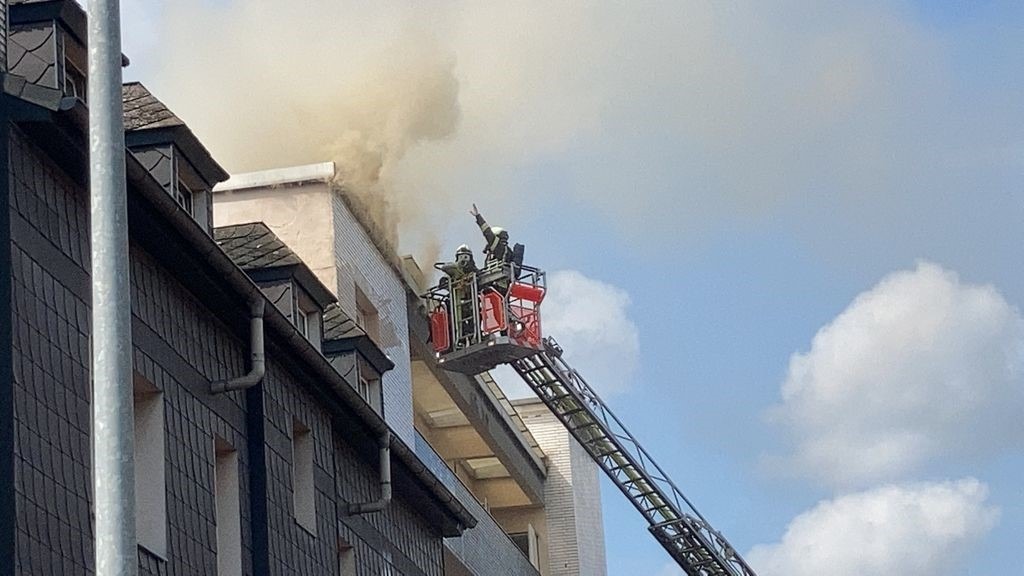 FW-MH: Mehrere Einsätze gleichzeitig für die Einsatzkräfte für die Feuerwehr Mülheim an der Ruhr!