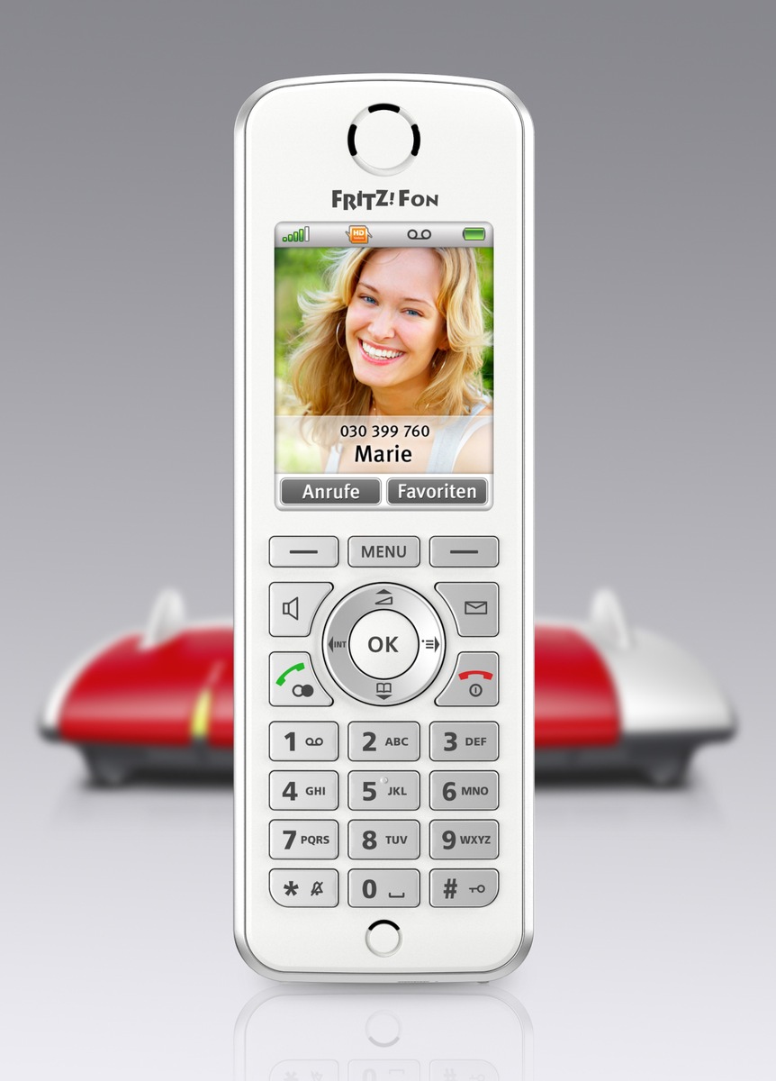 Neues FRITZ!Fon C4 - ein Alleskönner für Telefonie und Heimnetz (FOTO)
