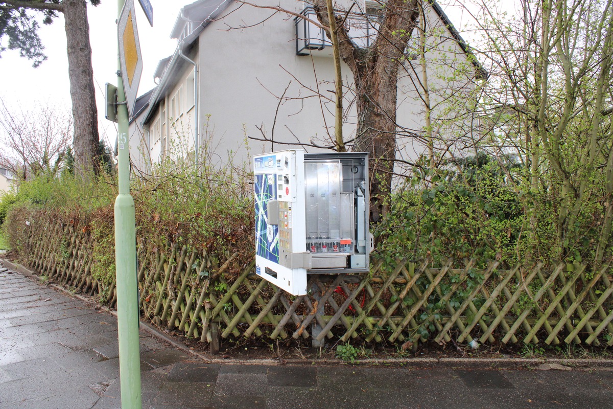 POL-HA: Zigarettenautomat erneut aufgebrochen - Täter schlugen innerhalb von 90 Minuten zu