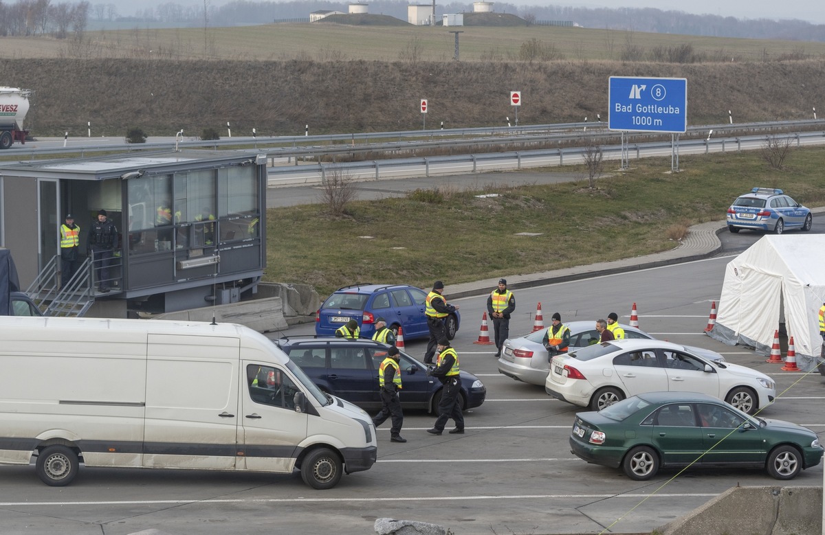 BPOLI BHL: 2-tägiger Kontrolleinsatz auf der A17 erfolgreich beendet