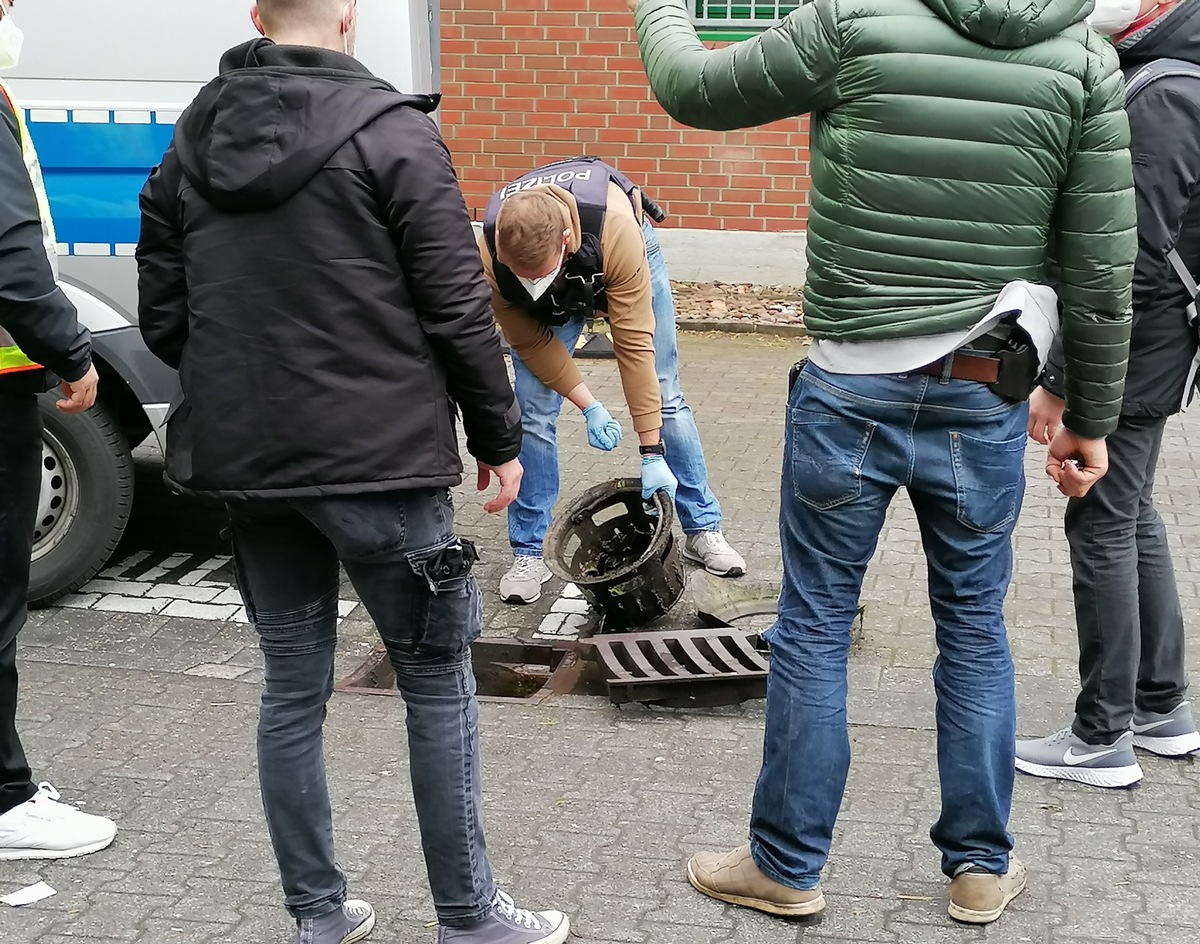 POL-PB: Kontrollaktion zur Bekämpfung der Rauschgiftkriminalität in der Paderborner Innenstadt