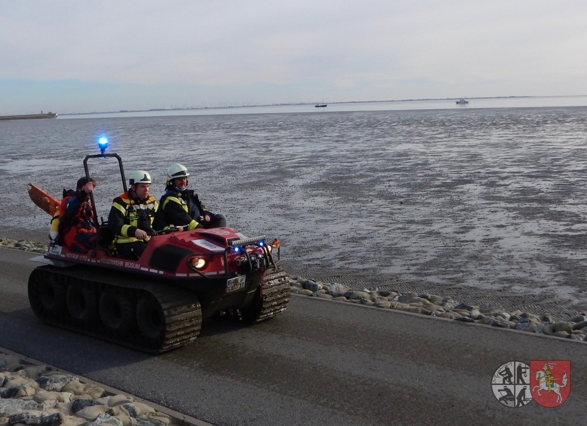 FW-HEI: Tückischer Schlamm - Feuerwehr rettet Frau aus dem Watt vor Büsum