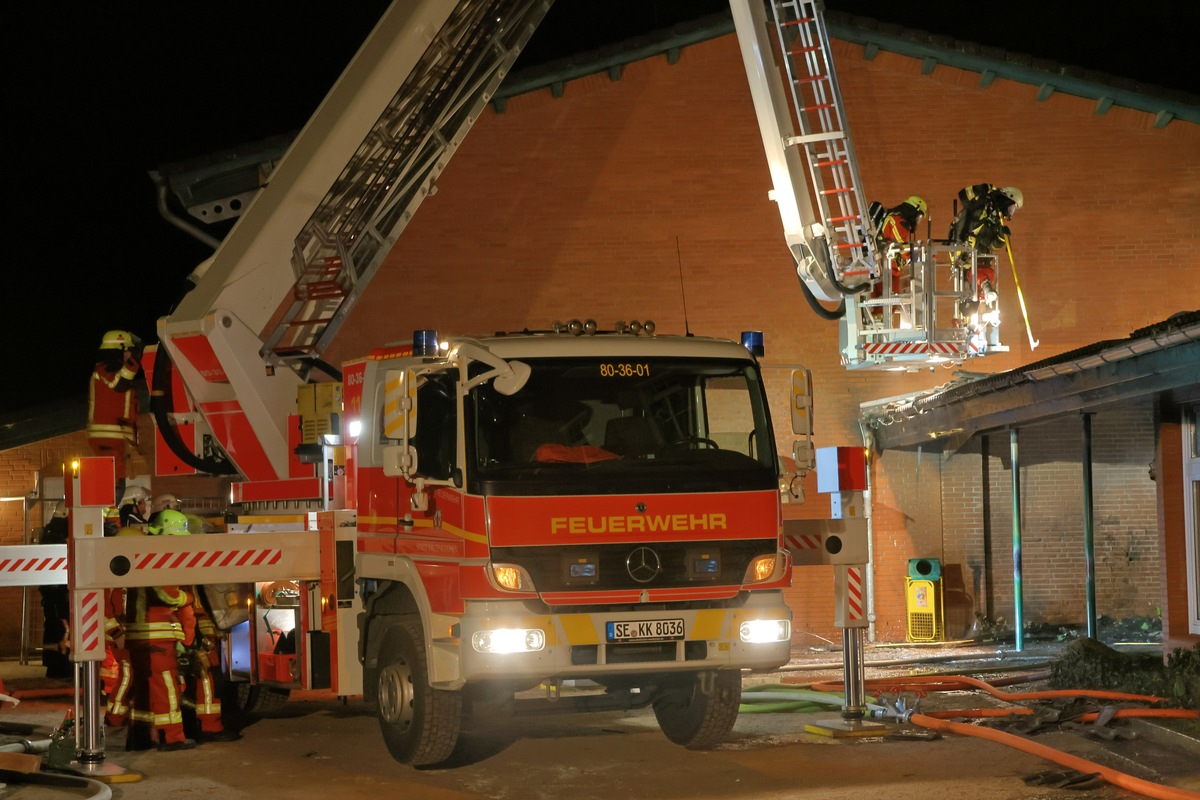 FW-SE: Feuer in der Grundschule in Schmalfeld