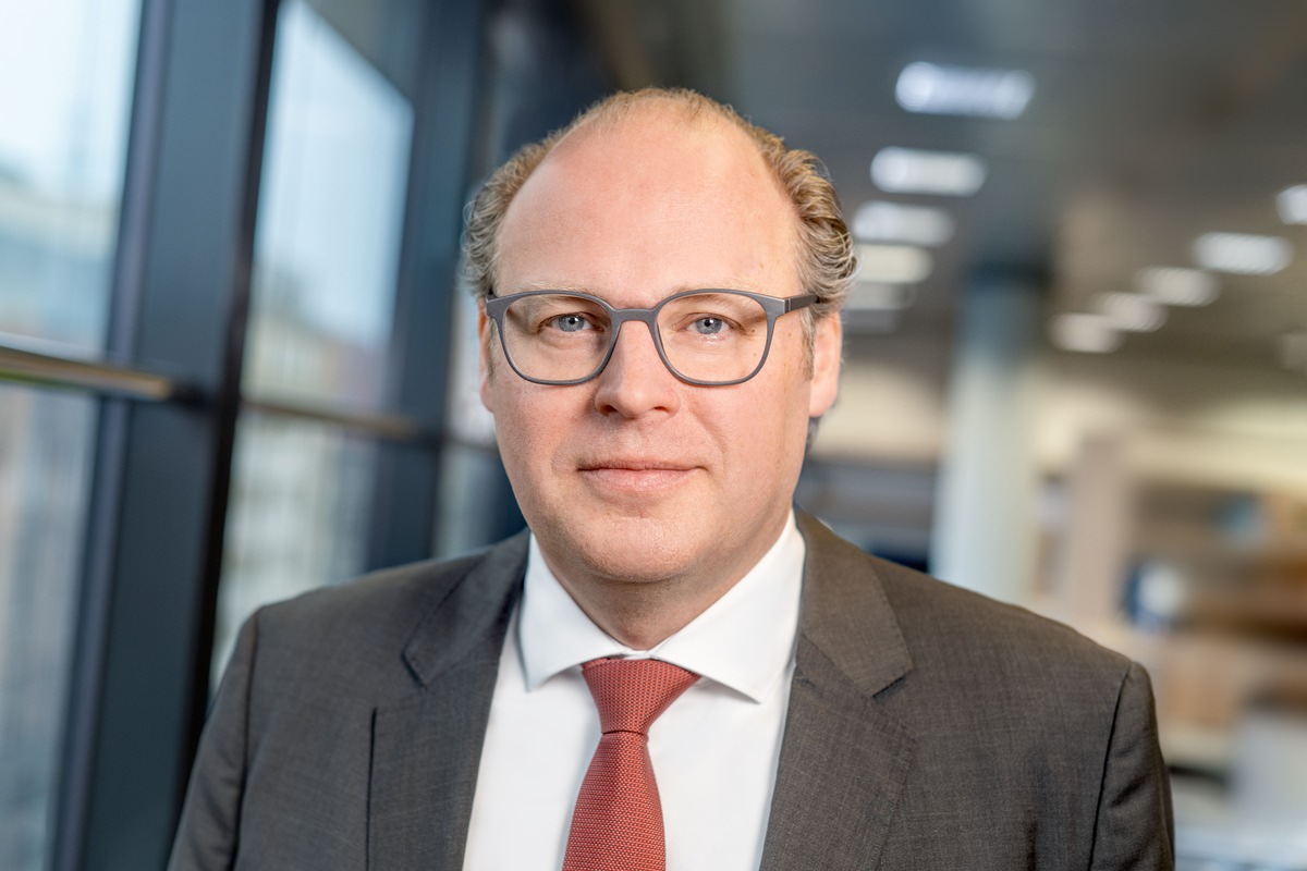 Dr. Tobias Gräbener wird Partner bei zeb