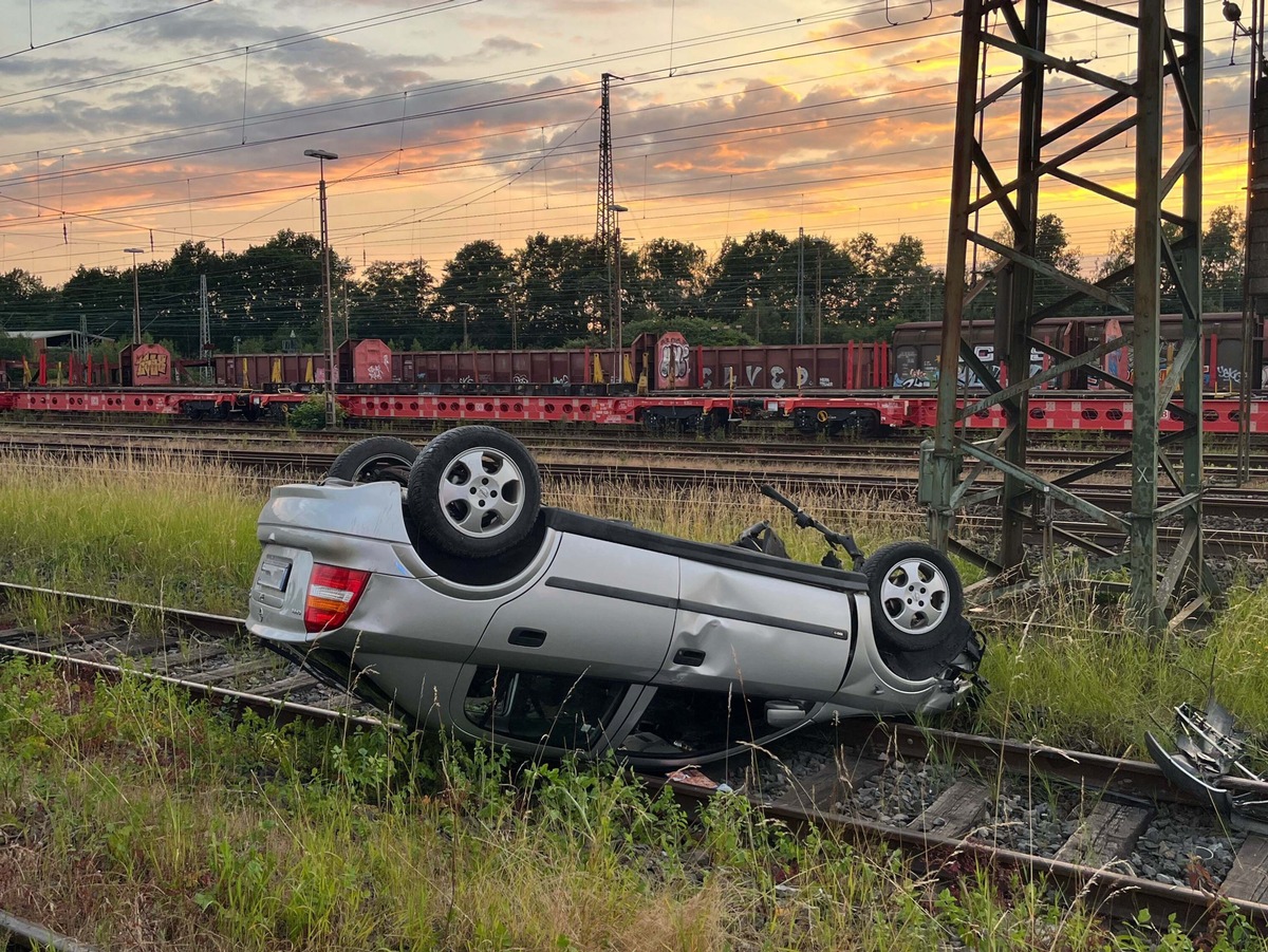 POL-UN: Schwerte - Verkehrsunfall nach verbotenem Kraftfahrzeugrennen