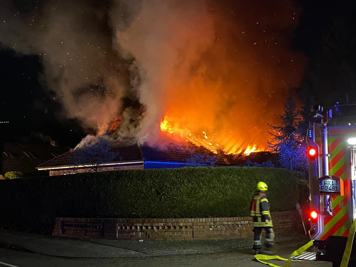 POL-WHV: Dachstuhlbrand eines Bungalow in Obenstrohe