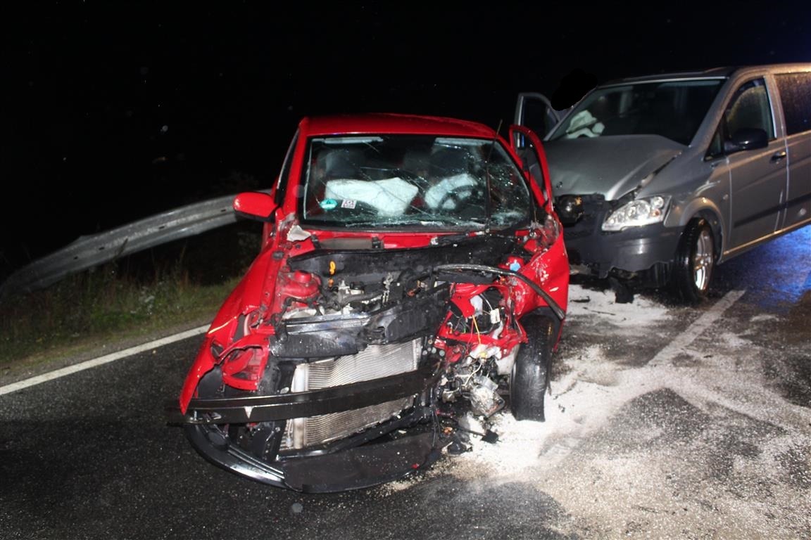 POL-PDWIL: Verkehrsunfall mit Schwerverletzten