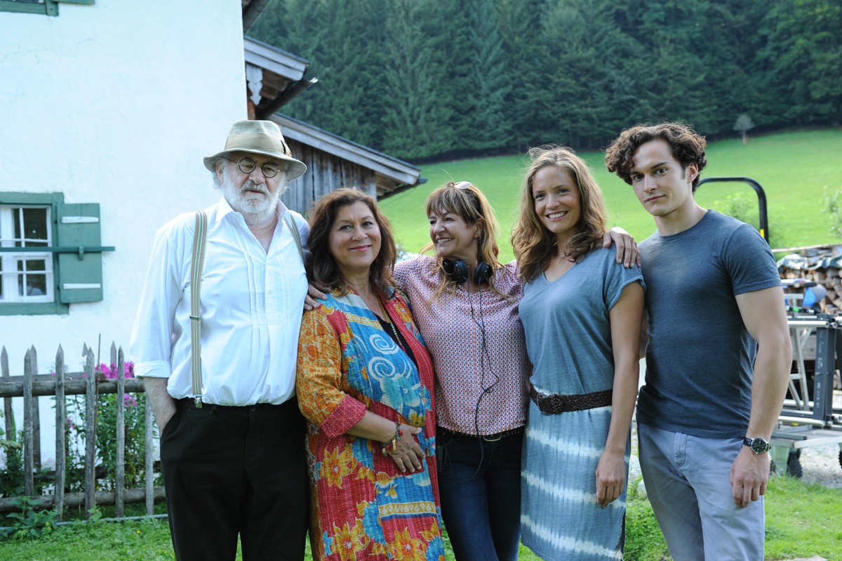 Neue Dreharbeiten für ZDF-Serie &quot;Lena Lorenz&quot; /  Sophie Allet-Coche inszeniert zwei Folgen (FOTO)