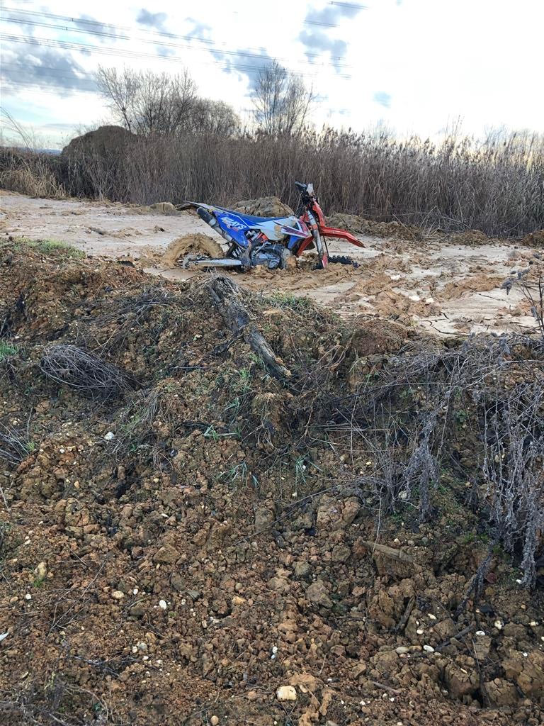 POL-PDKO: Kradfahrer ohne Kennzeichen auf Waldwegen