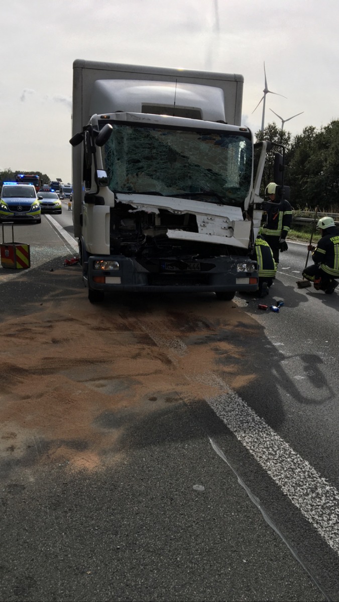 FW Dinslaken: Verkehrsunfall BAB 3