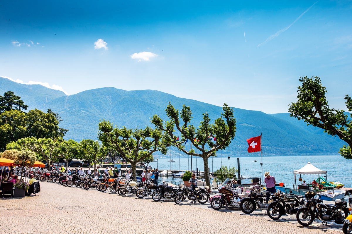 Premiere im Tessin: Genussvolles Oldtimer-Wandern bei der ADAC Europa Classic